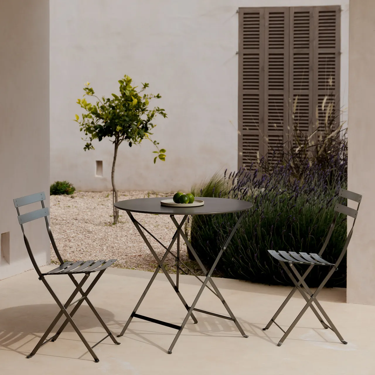 Bistro matgrupp runt bord Ø77cm & 4 stolar Exclusive Edition